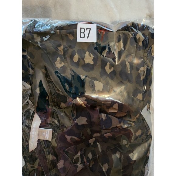 Banana Republic Animal Print Long Sleeve with Pockets Size 12 - Picture 10 of 10